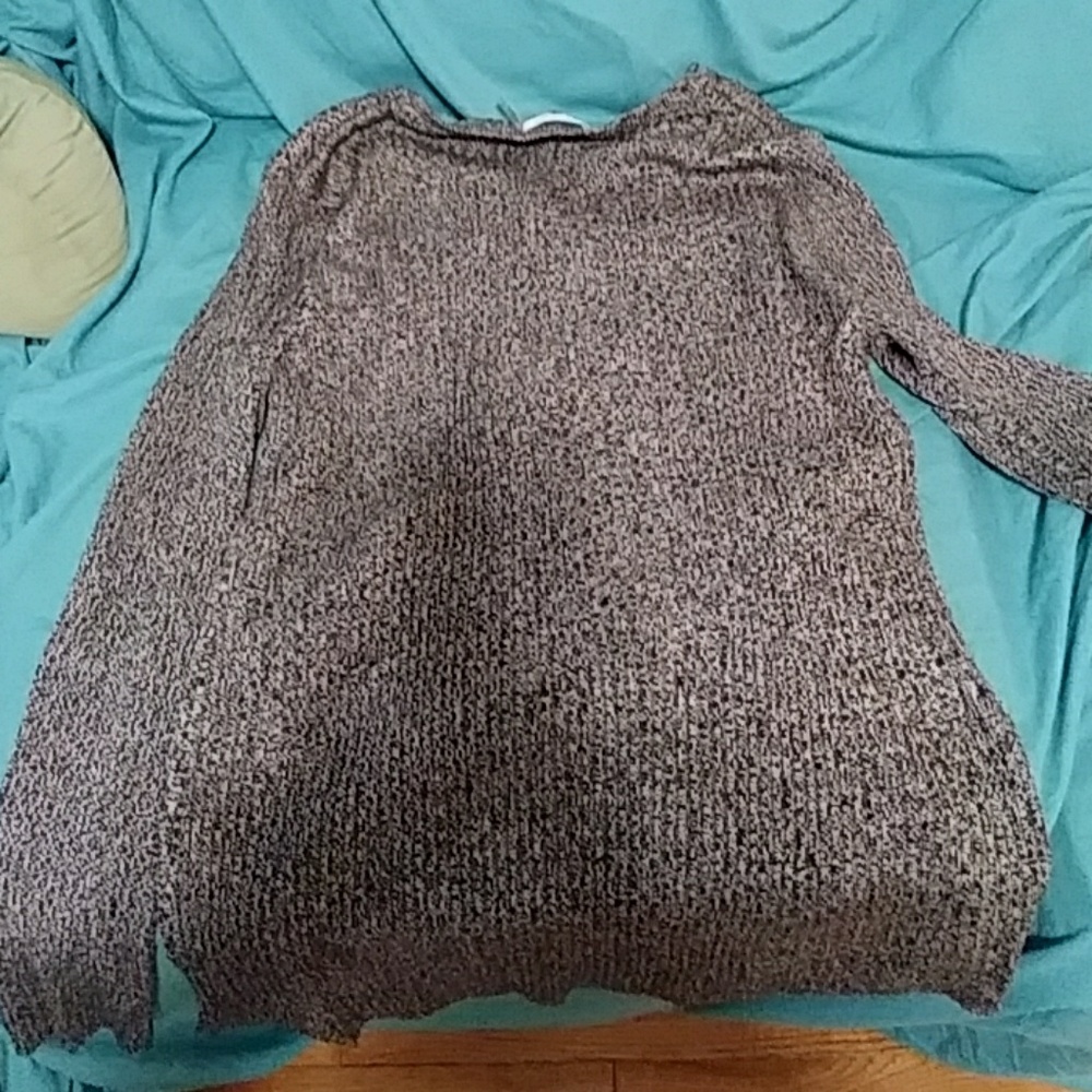 Sweater - Picture 3 of 3